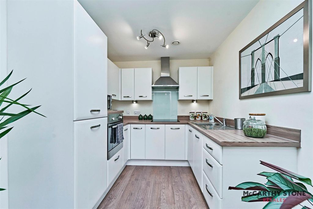Additional image 5 of 2 bed flat for saleAlgar Court, Penn Road, Wolverhampton WV4
