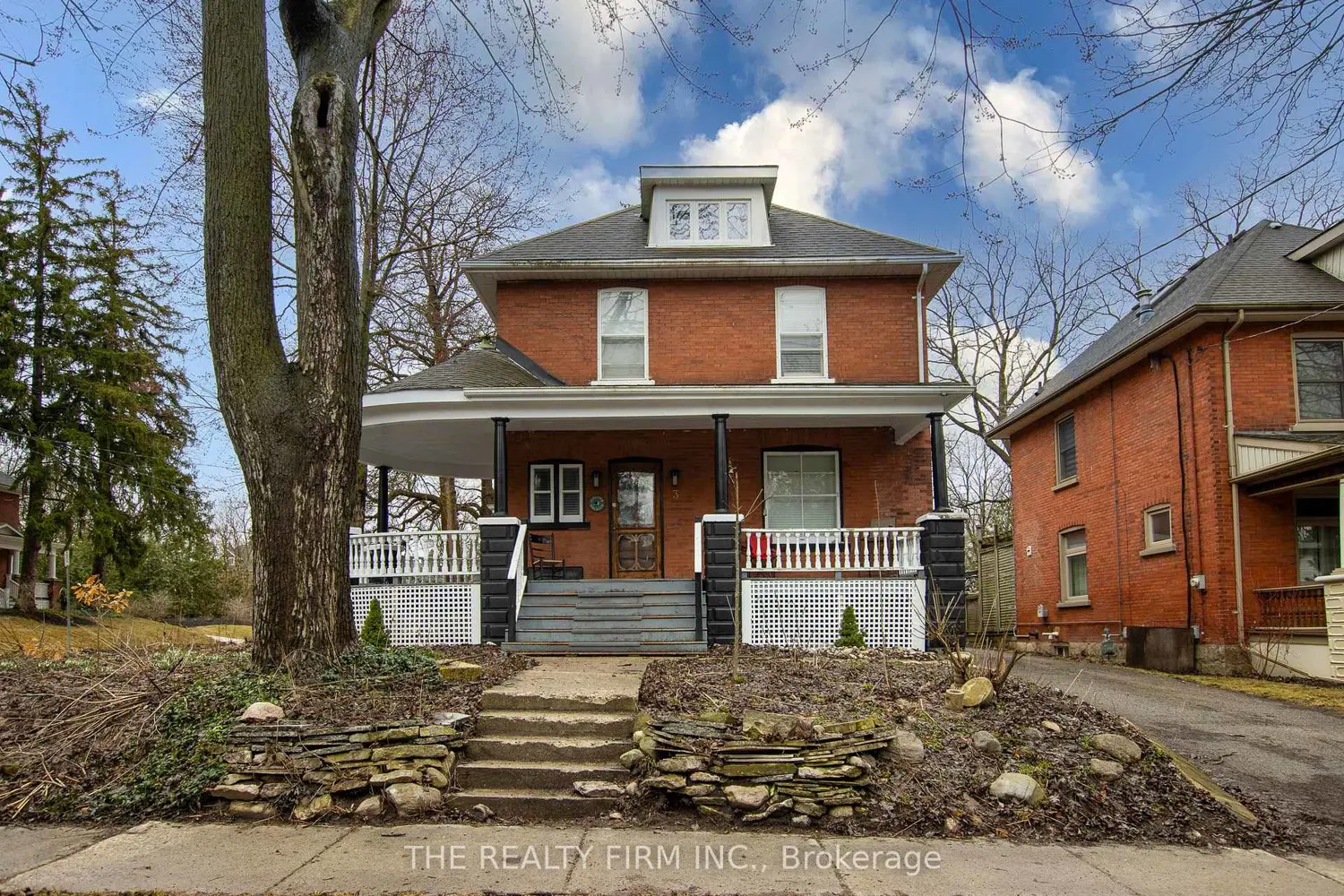 3 Daly Avenue