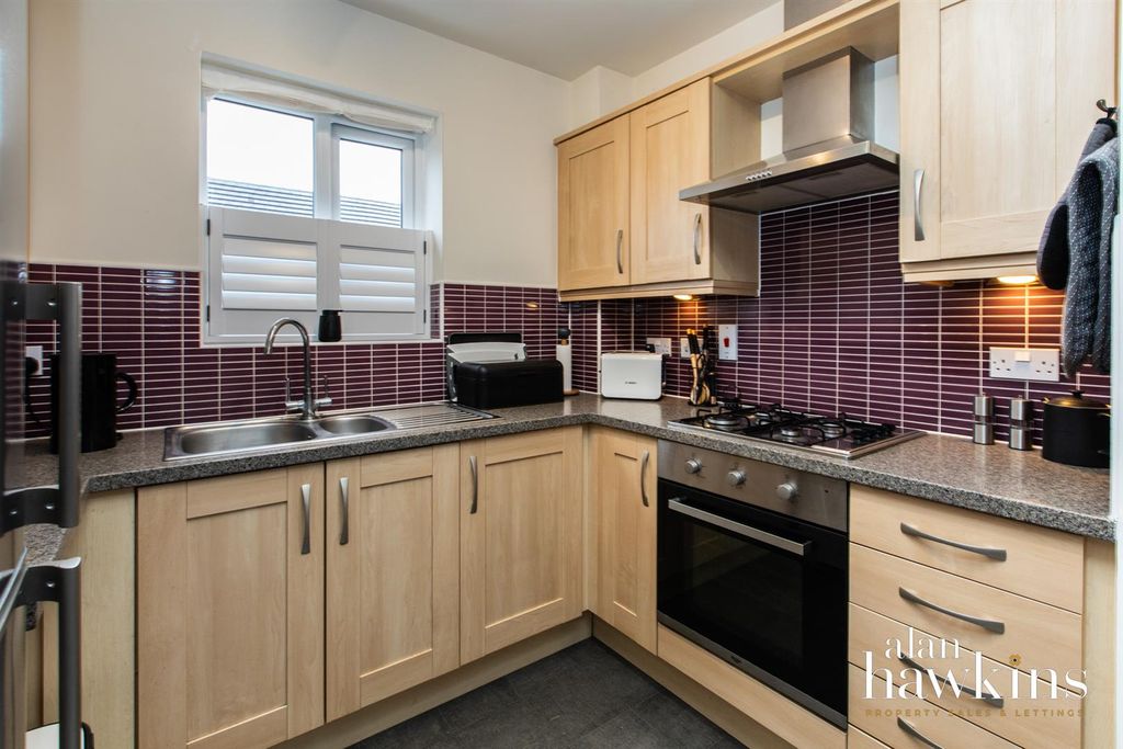 Additional image 5 of 2 bed detached house for saleBarrow Close, Royal Wootton Bassett SN4