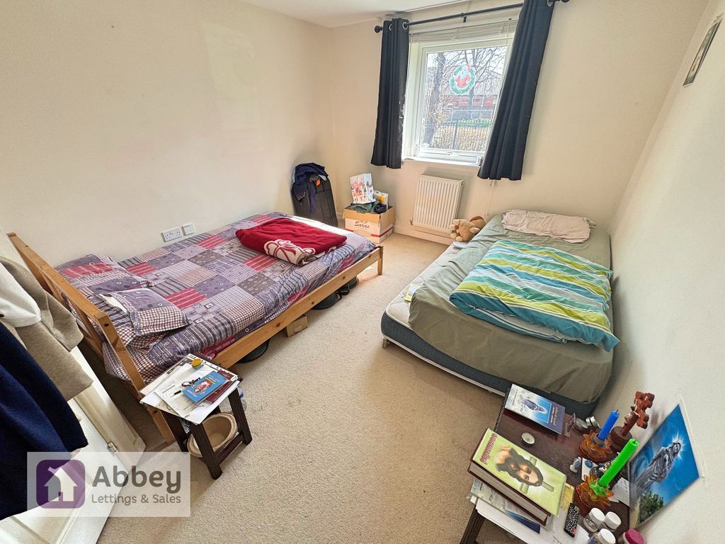 2 bed flat for salePavilion Close, Leicester LE2 photo 4