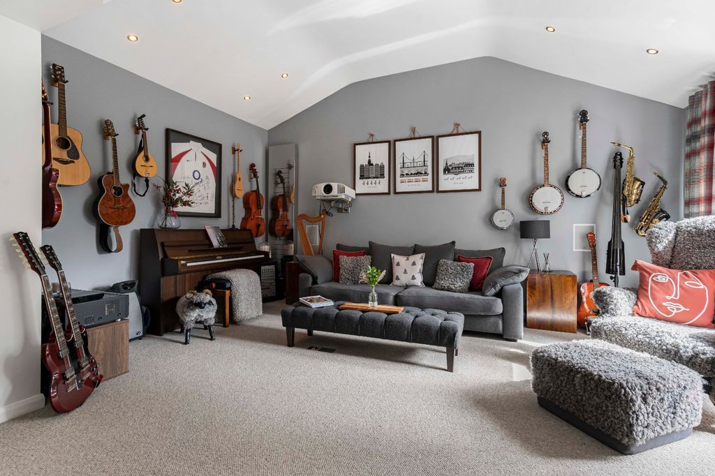 Additional image 15 of 5 bed detached house for saleThe Green, Biddestone, Chippenham, Wiltshire SN14