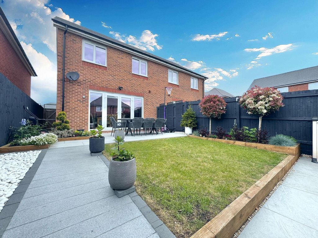Additional image 28 of 3 bed semi-detached house for saleRoman Avenue, Nuneaton CV11