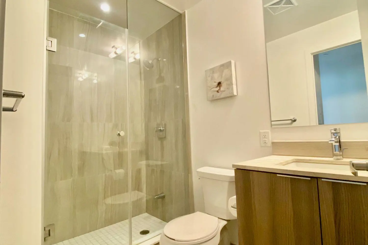 Additional image 13 of 955 Bay Street 3208