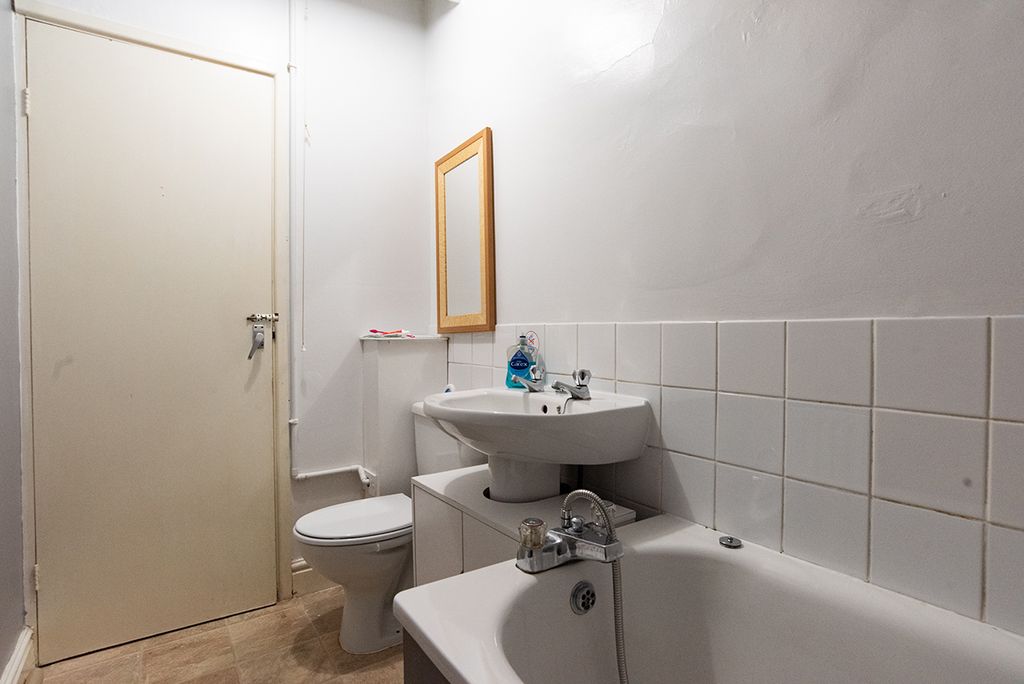 Additional image 8 of 5 bed end terrace house for saleSykefield Avenue, Leicester LE3