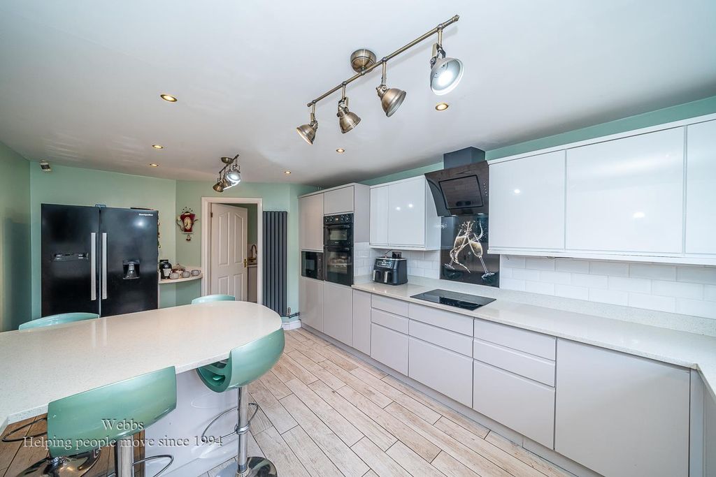 Additional image 2 of 4 bed detached house for salePool Close, Shareshill, Wolverhampton WV10