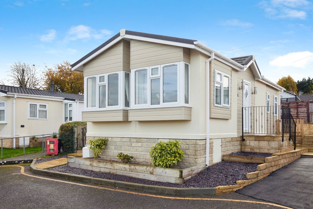 Additional image 2 of 2 bed mobile/park home for saleHolders Road, Amesbury, Salisbury SP4
