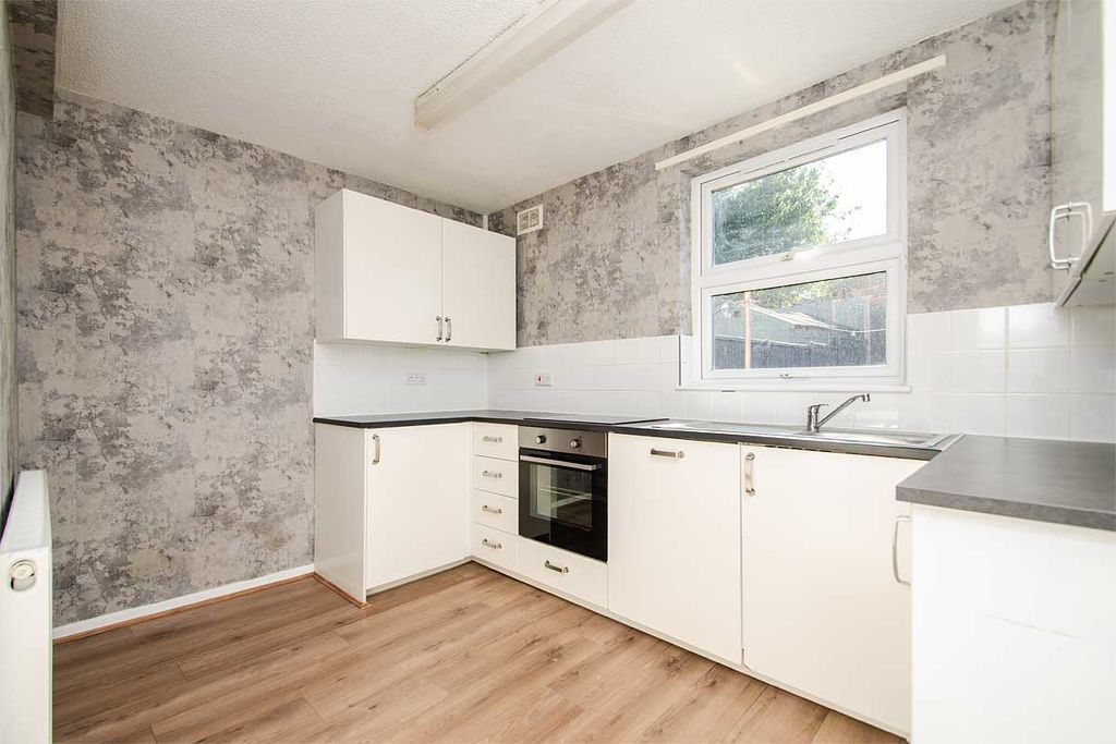 Additional image 4 of 3 bed semi-detached house for saleLeedham Avenue, Amington, Tamworth B77