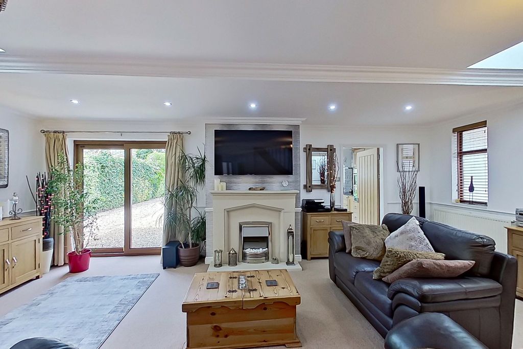 Additional image 20 of 4 bed detached bungalow for saleEdge Hill Road, Four Oaks, Sutton Coldfield B74