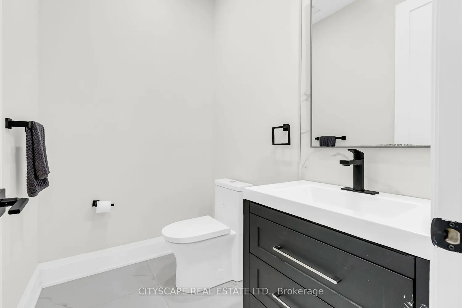 Additional image 17 of 140 Hillmount Avenue