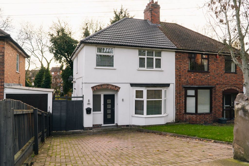 3 bed semi-detached house for saleGroby Road, Leicester LE3