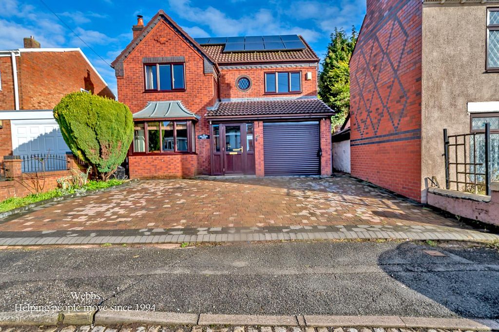 4 bed detached house for saleAbbey Street, Hednesford, Cannock WS12