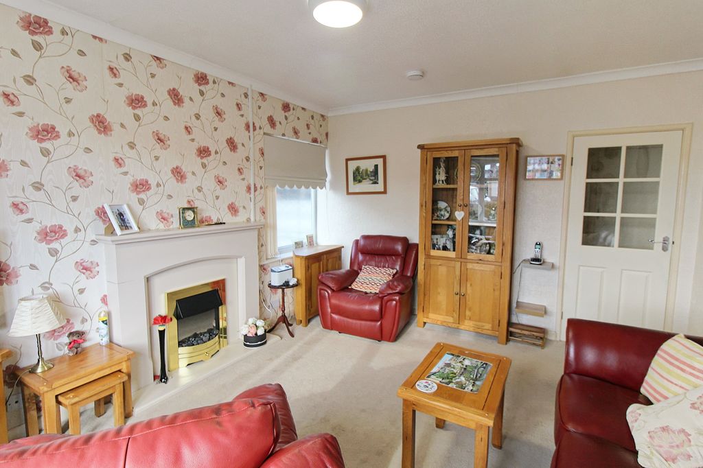 Additional image 4 of 2 bed semi-detached bungalow for saleGlamorgan Avenue, Fairfield Estate, Wigston LE18
