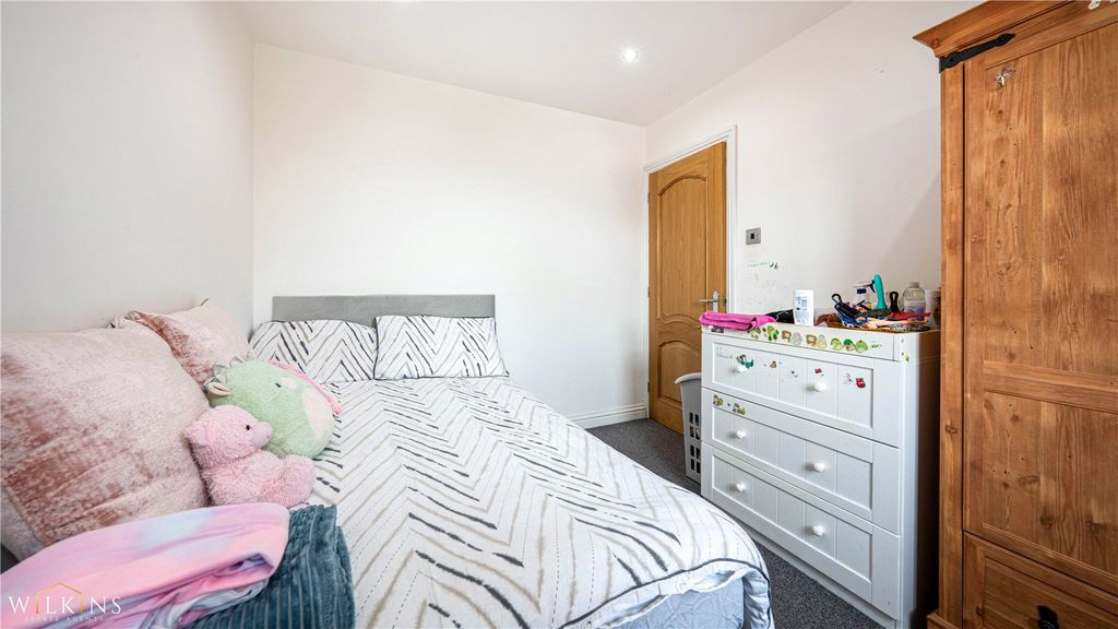 Additional image 24 of 4 bed semi-detached house for saleSuffolk Way, Tamworth, Staffordshire B78