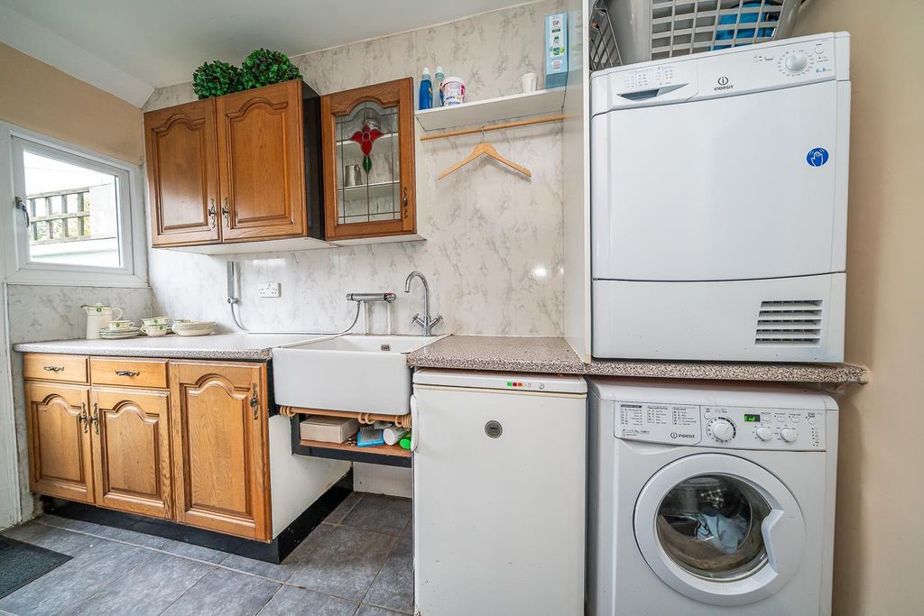 Additional image 14 of 2 bed detached bungalow for saleBroad Lane, Essington, Wolverhampton WV11