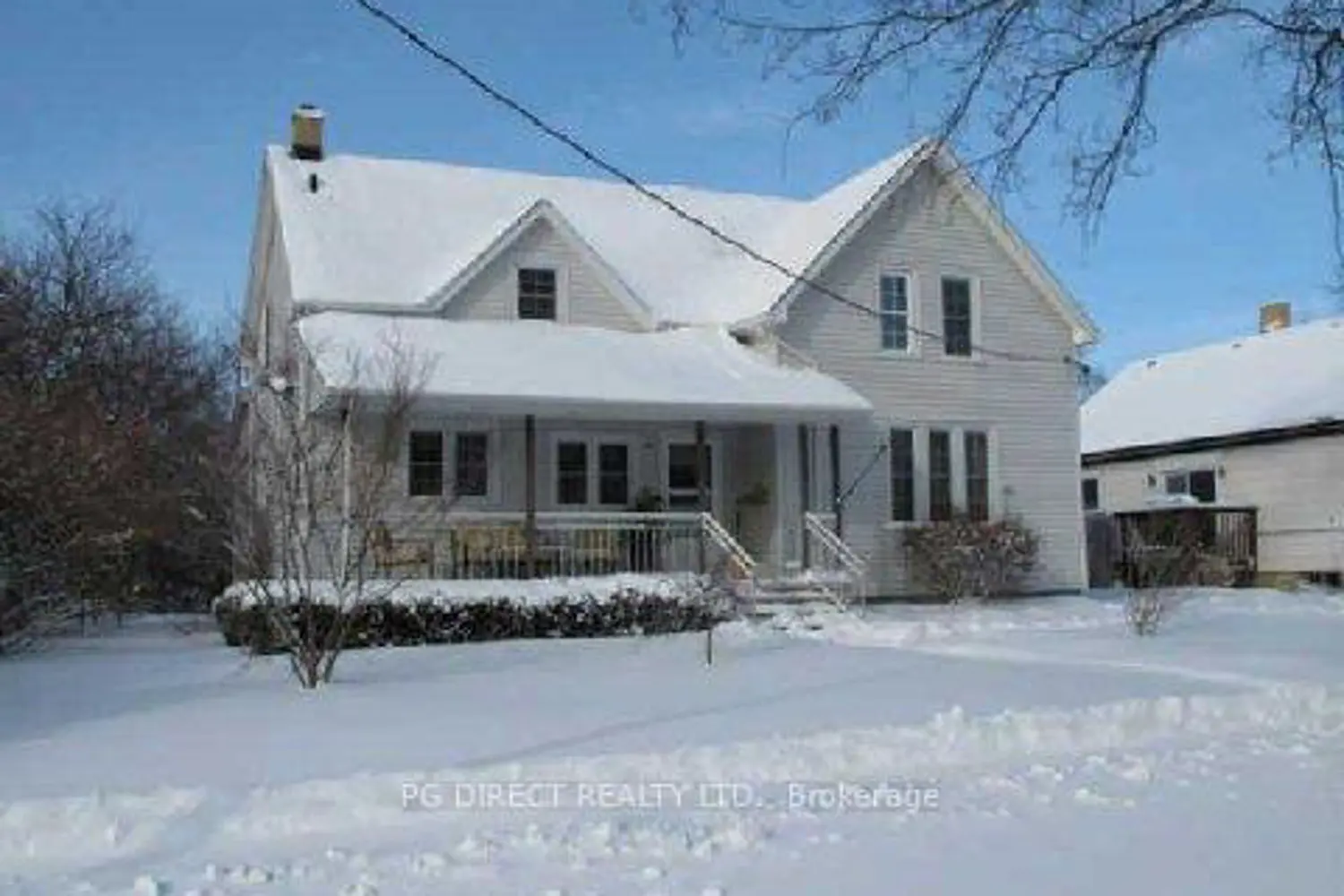 598 Brook Street photo 2