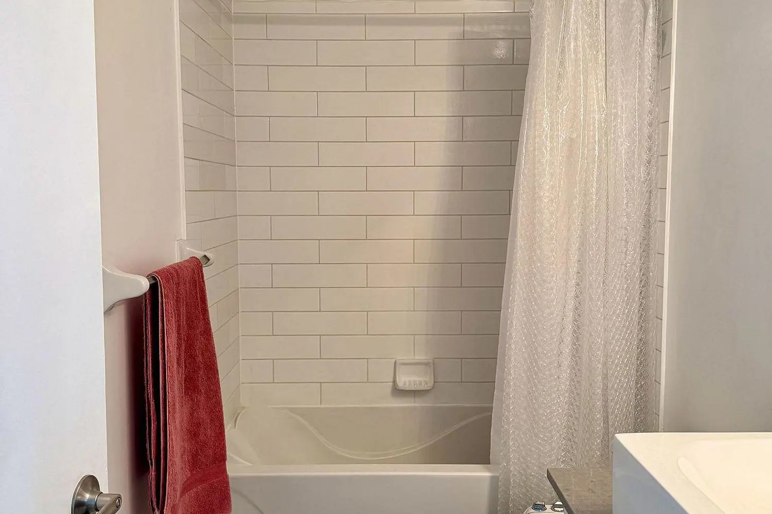 Additional image 7 of 1171 Queen Street 1605