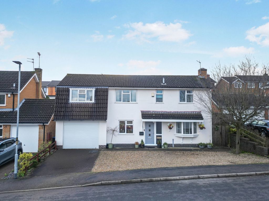 4 bed detached house for saleGresley Close, Thurnby LE7