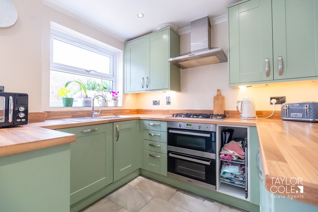 Additional image 5 of 4 bed semi-detached house for saleSwallowfield, Tamworth B79