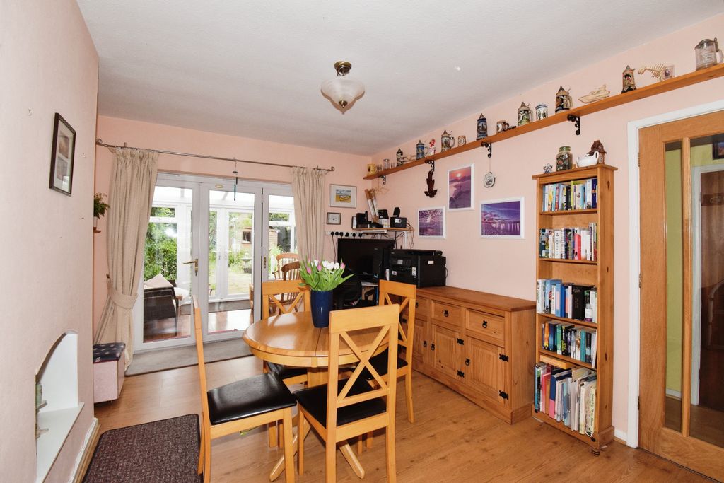 Additional image 8 of 3 bed semi-detached house for saleLambourne Road, Birstall, Leicester, Leicestershire LE4