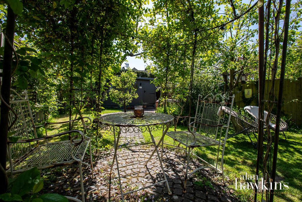 Additional image 19 of 3 bed semi-detached house for saleNore Marsh Road, Royal Wootton Bassett SN4