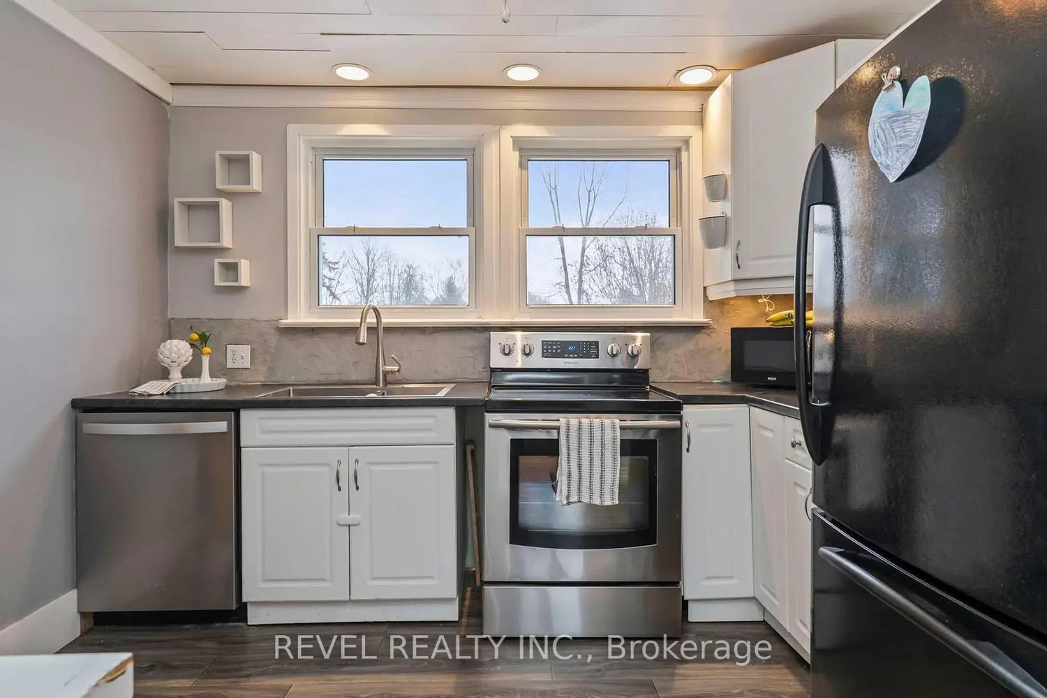 Additional image 2 of 10299 Ilderton Road