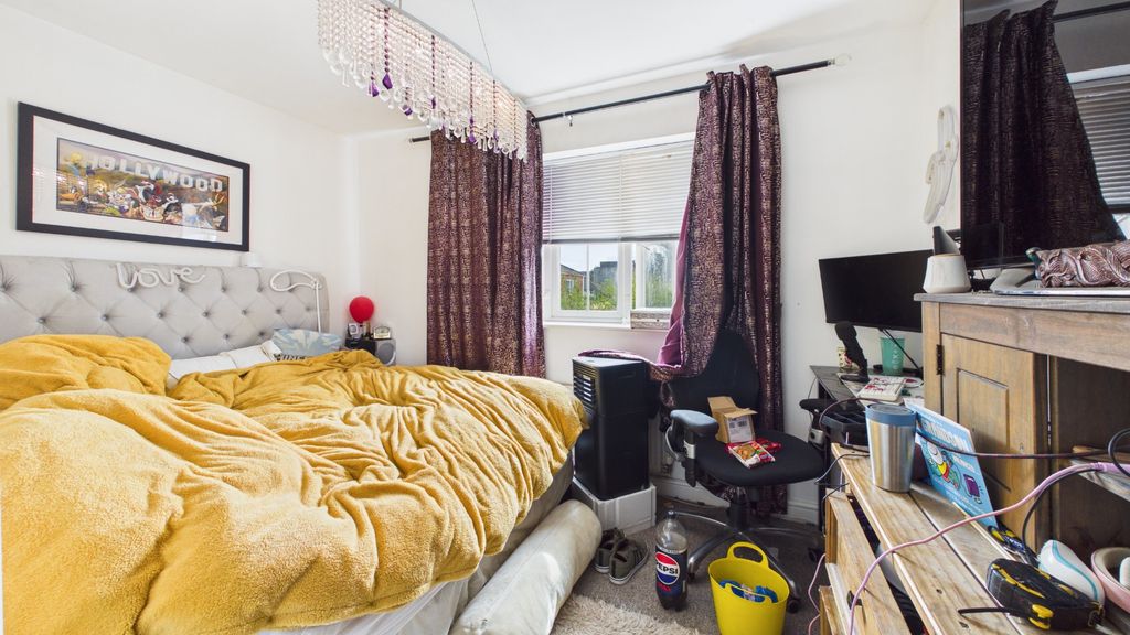 Additional image 8 of 4 bed terraced house for saleGrants Yard, Burton-On-Trent, Staffordshire DE14