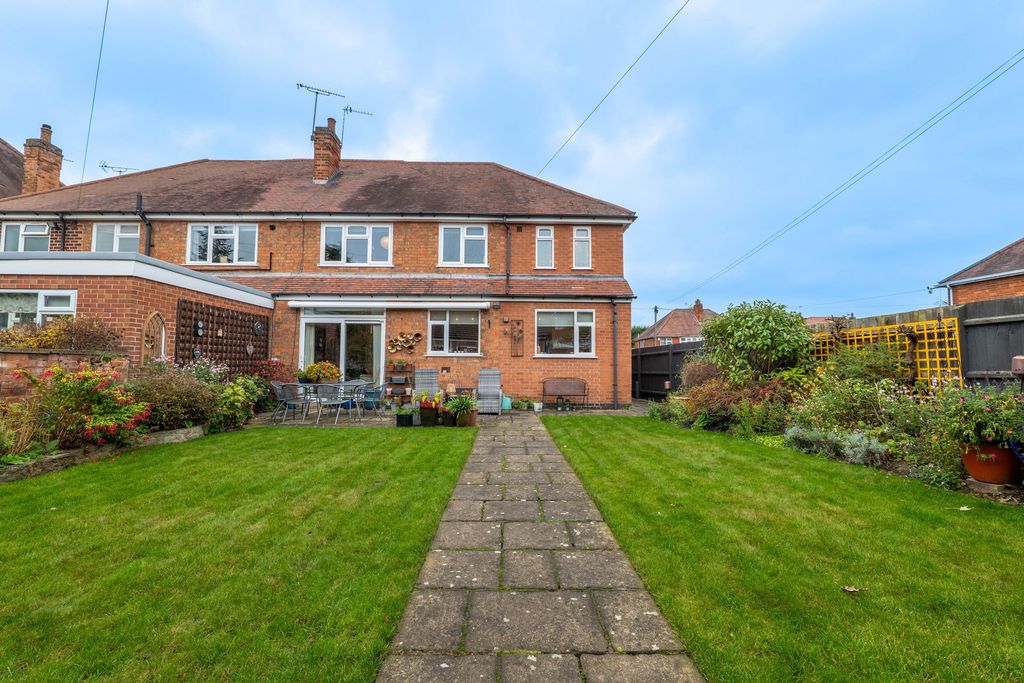 Additional image 25 of 4 bed semi-detached house for saleOakfield Avenue, Birstall, Leicester LE4
