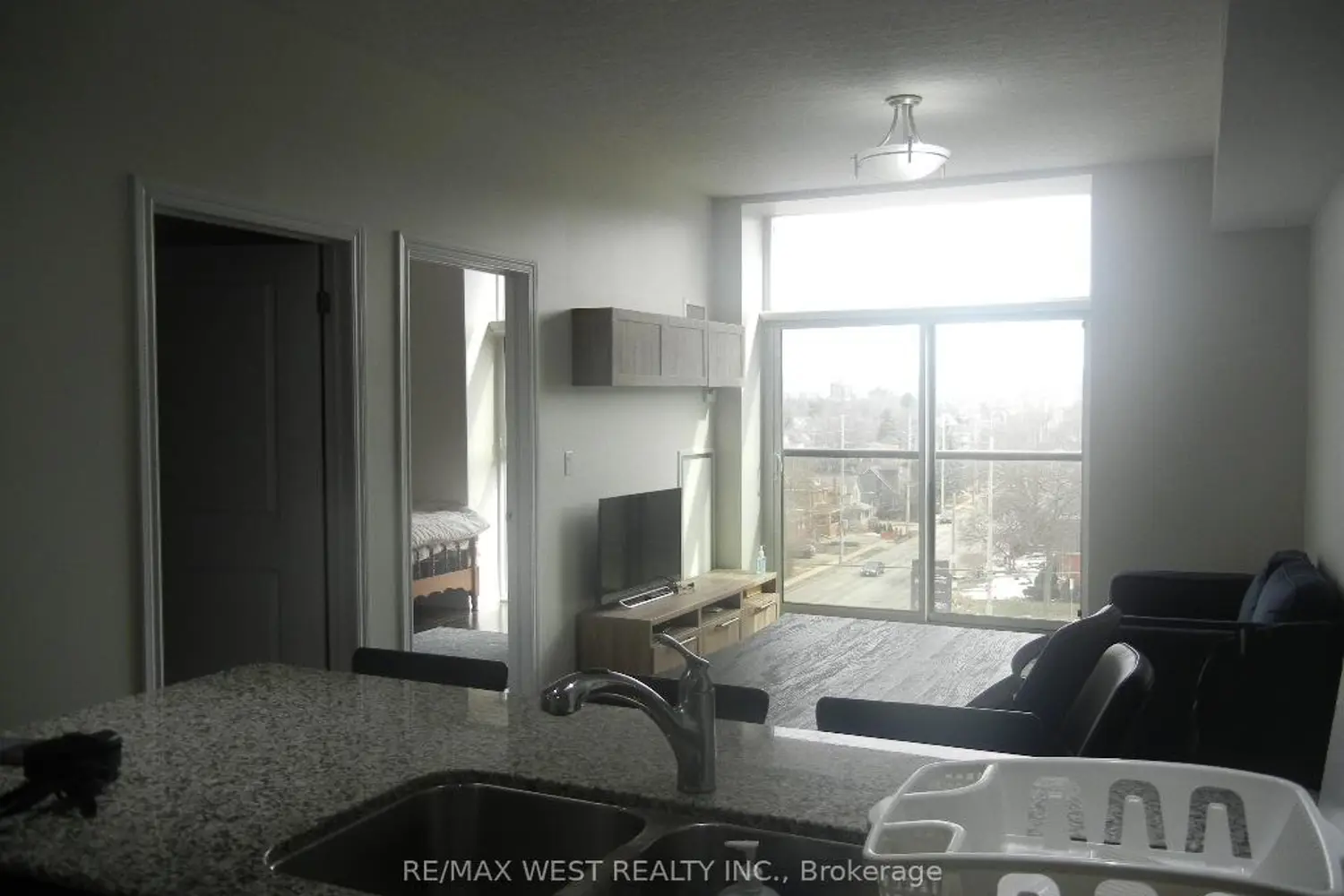Additional image 7 of 427 Aberdeen Avenue 406