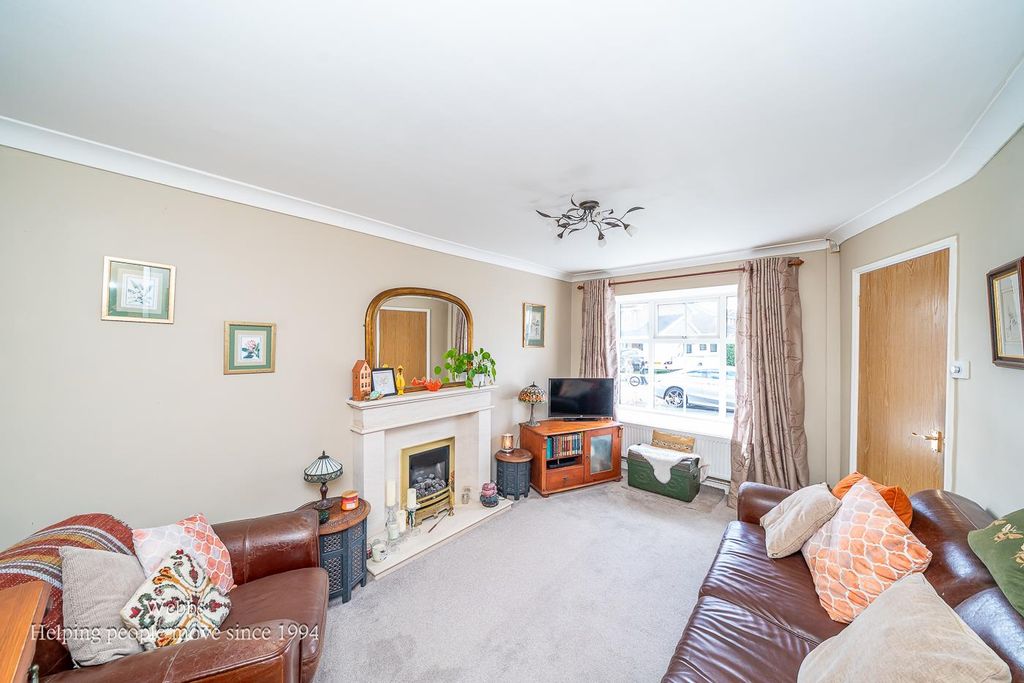 Additional image 2 of 2 bed semi-detached house for saleBurnet Grove, Featherstone, Wolverhampton WV10