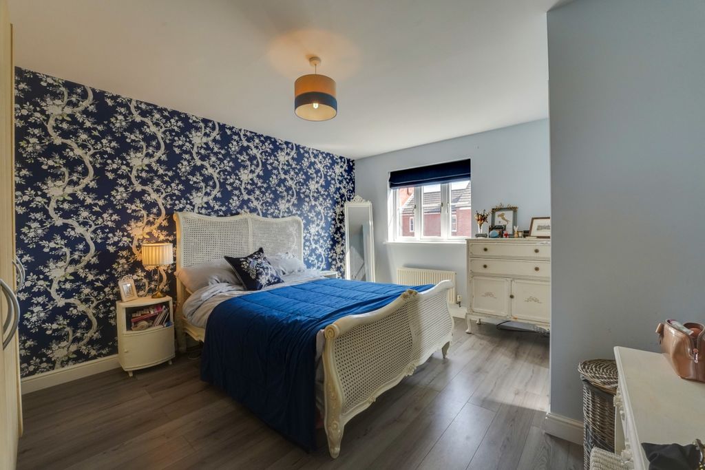 Additional image 4 of 3 bed terraced house for saleStoney Brook Close, Hixon, Stafford, Staffordshire ST18