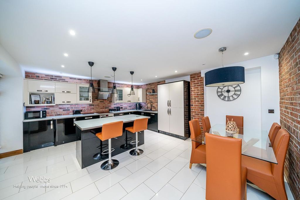 3 bed barn conversion for saleWatling Street, Cannock WS11 photo 4