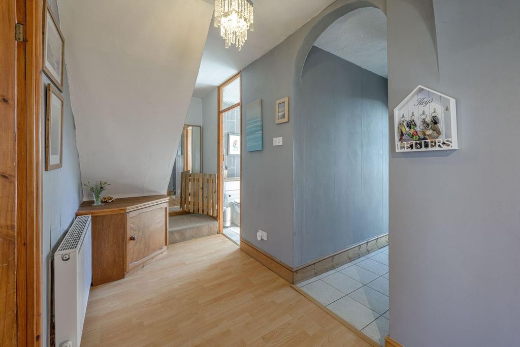Additional image 12 of 4 bed property for saleSandringham Road, Wombourne, Wolverhampton WV5