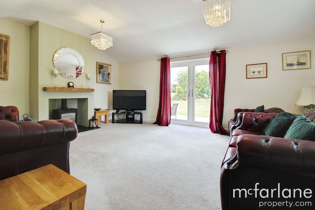 Additional image 8 of 6 bed detached house for saleUffcott, Swindon SN4