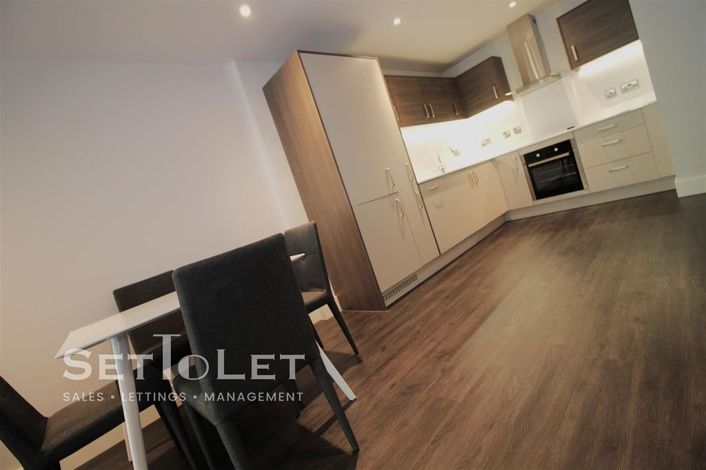 Additional image 4 of 2 bed flat for saleAria Apartments, Chatham Street, Leicester LE1