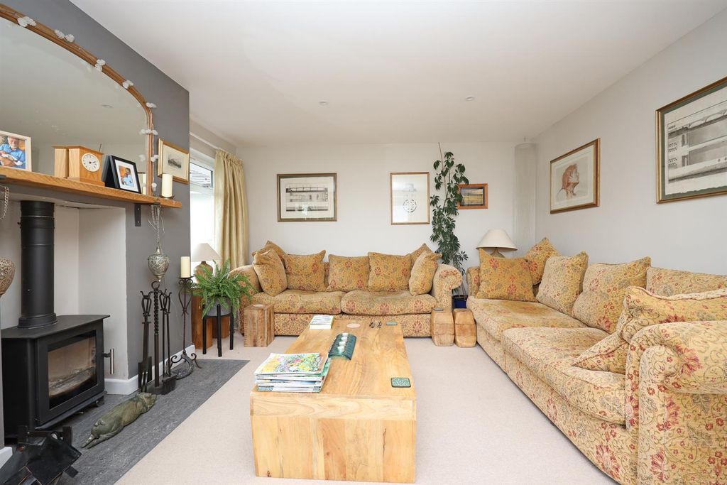 Additional image 3 of 4 bed detached house for saleModdershall, Stone ST15