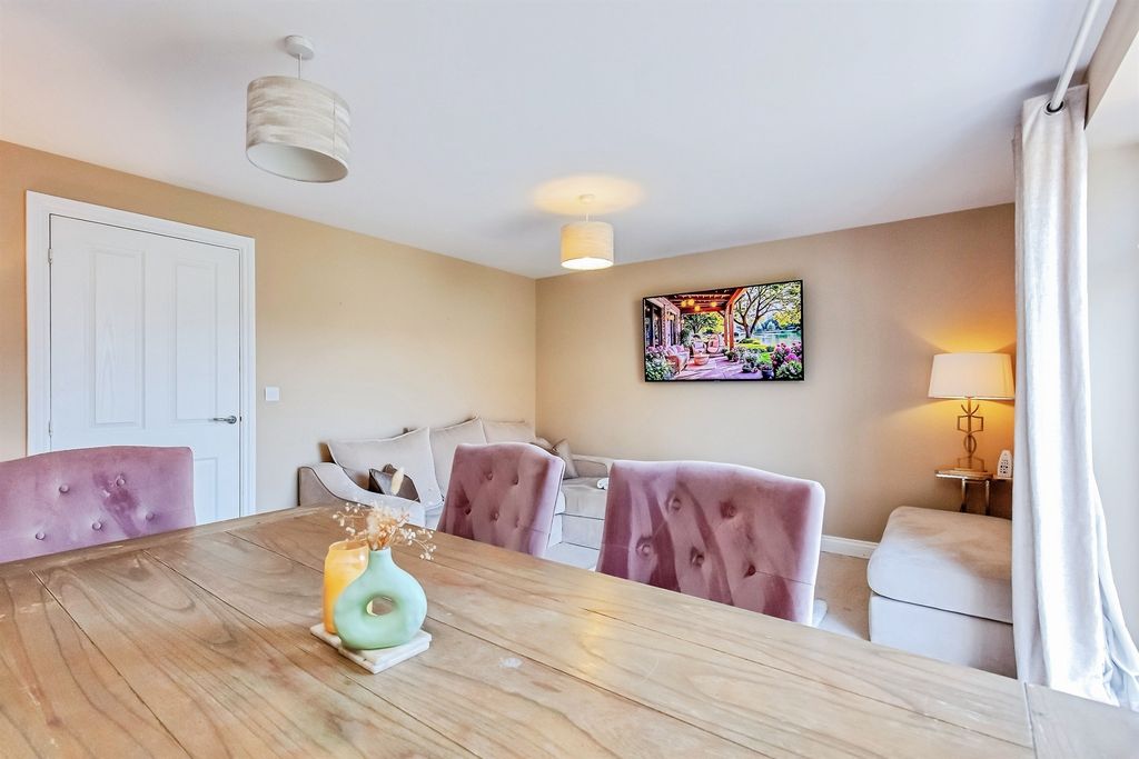 Additional image 6 of 3 bed semi-detached house for saleKingsdown Drive, Stamford PE9