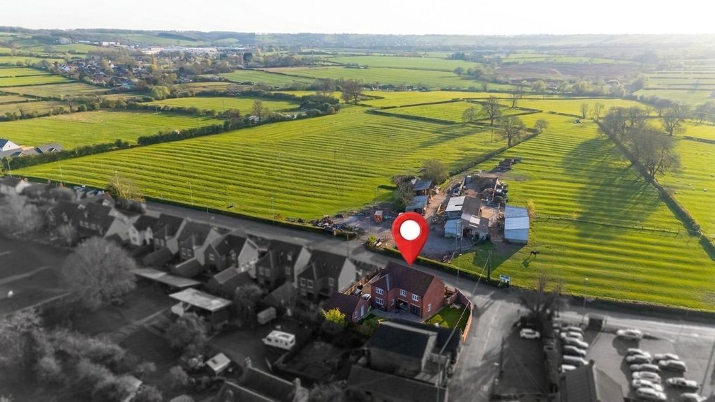 4 bed detached house for saleThompson Close, Nether Broughton LE14 photo 4