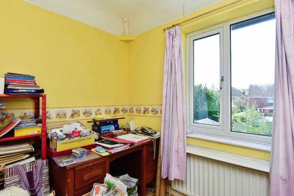 Additional image 13 of 3 bed semi-detached house for saleWestlands Avenue, Newcastle, Staffordshire ST5