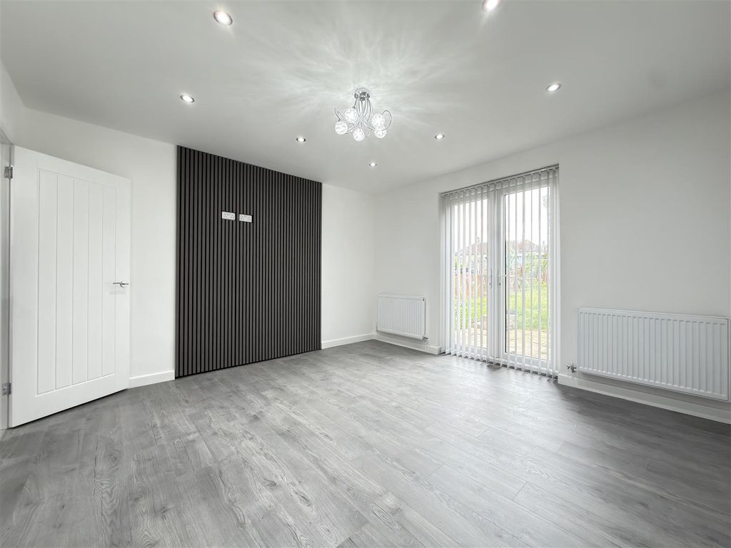 Additional image 2 of 3 bed semi-detached house for saleIngold Avenue, Leicester LE4