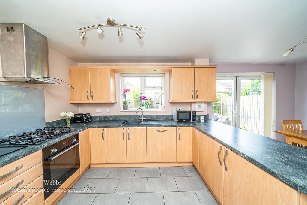 Additional image 8 of 4 bed detached house for saleThistledown Drive, Featherstone, Wolverhampton WV10