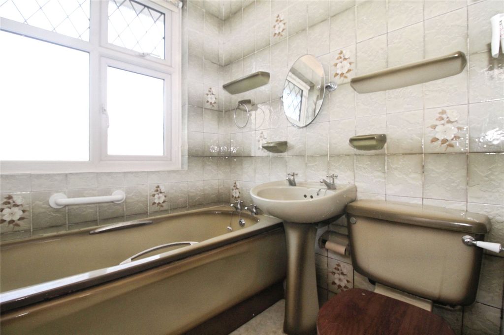 Additional image 9 of 3 bed semi-detached house for salePriesthills Road, Hinckley, Leicestershire LE10