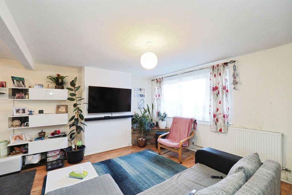 Additional image 6 of 4 bed semi-detached house for saleChristie Drive, Loughborough LE11