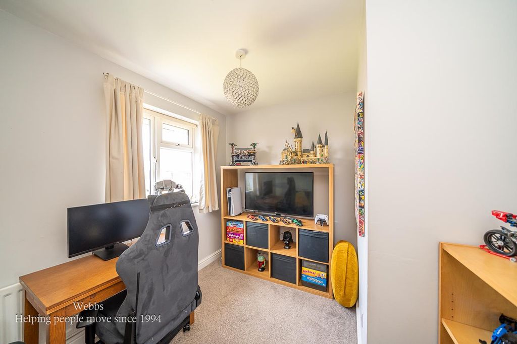 Additional image 26 of 4 bed detached house for saleThistledown Drive, Featherstone, Wolverhampton WV10