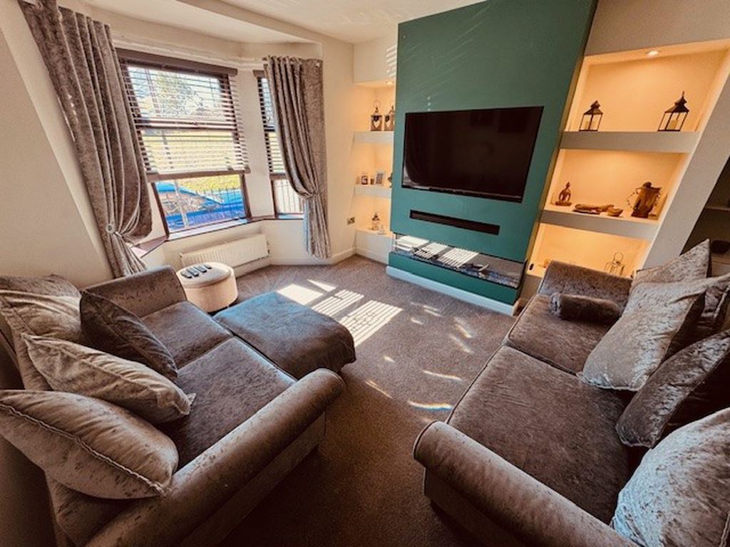 Additional image 2 of 3 bed town house for saleBiddulph Road, Fegg Hayes, Stoke-On-Trent ST6