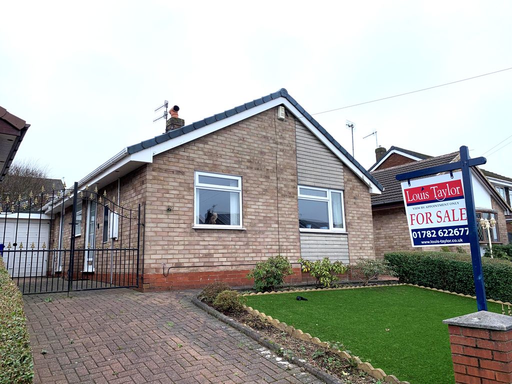 2 bed detached bungalow for saleKettering Drive, Eaton Park, Stoke-On-Trent ST2