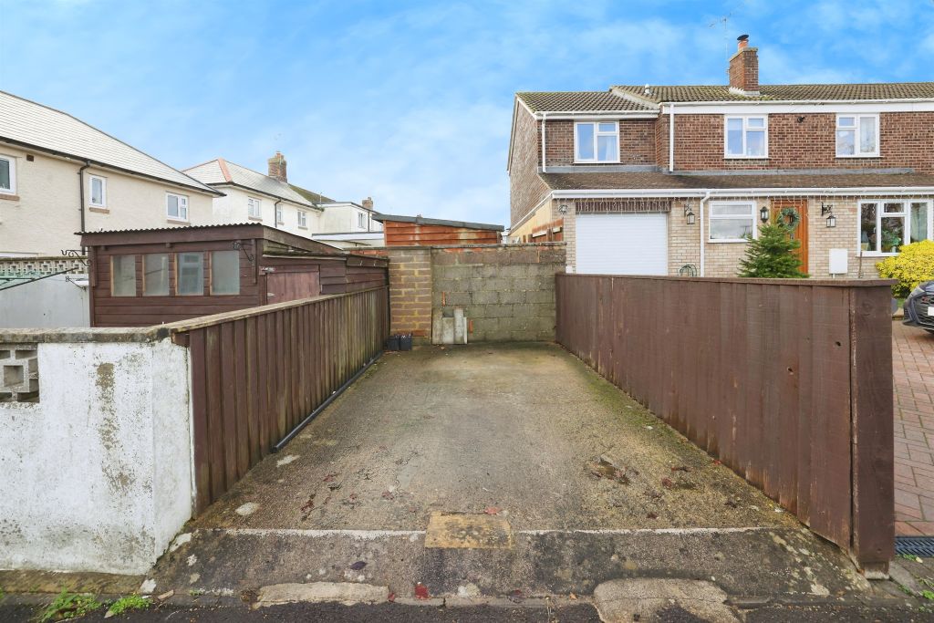 Additional image 4 of 3 bed semi-detached house for saleLarkhill Road, Durrington, Salisbury SP4