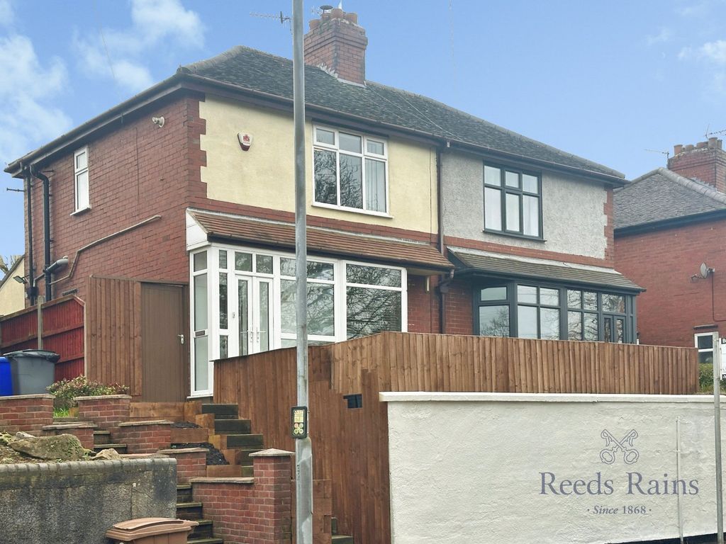 2 bed semi-detached house for saleSt. Thomas Place, Stoke-On-Trent, Staffordshire ST4