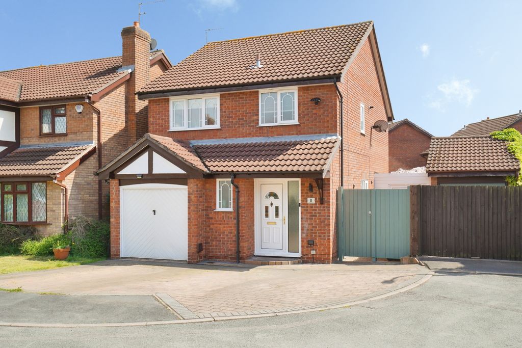 3 bed detached house for saleGalahad Drive, Burton-On-Trent DE13