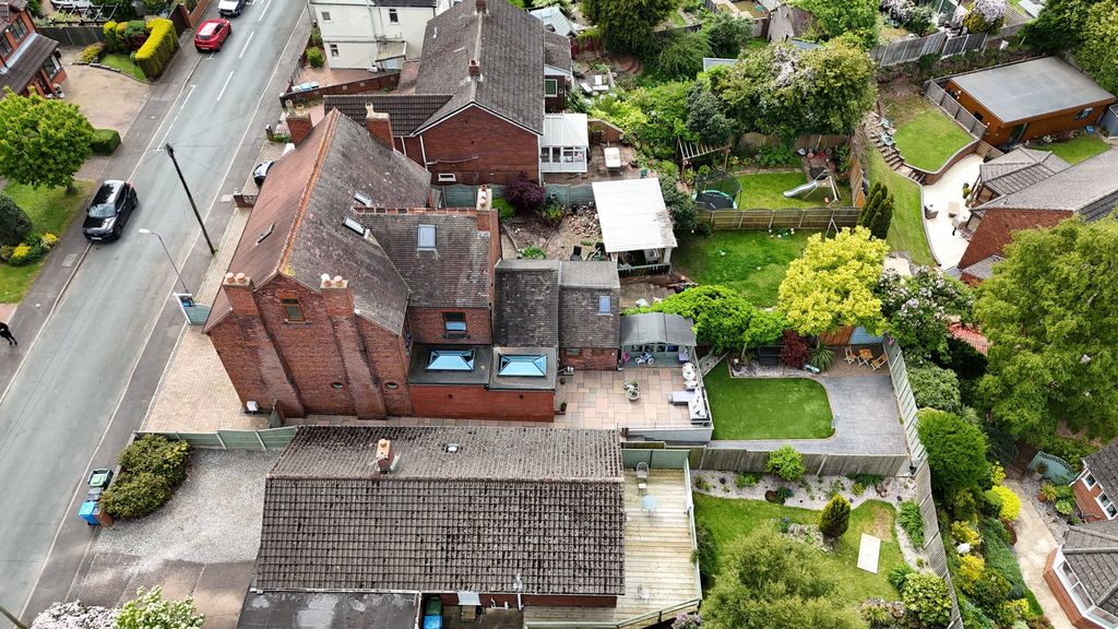 Additional image 5 of 4 bed semi-detached house for saleHatherton Street, Cheslyn Hay, Walsall WS6