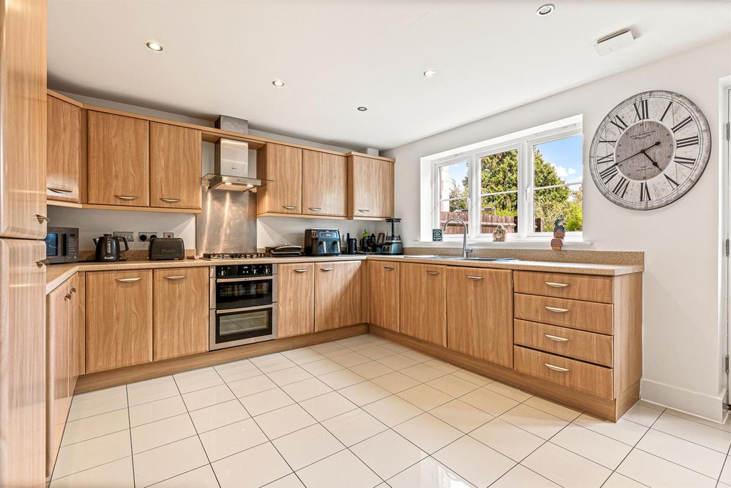 Additional image 3 of 5 bed end terrace house for saleElm Tree Court, Leicester LE2